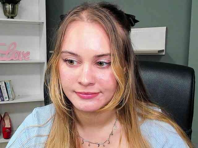 PERFECTvaleria webcam
