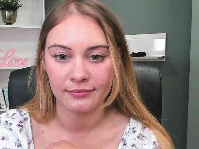 PERFECTvaleria webcam
