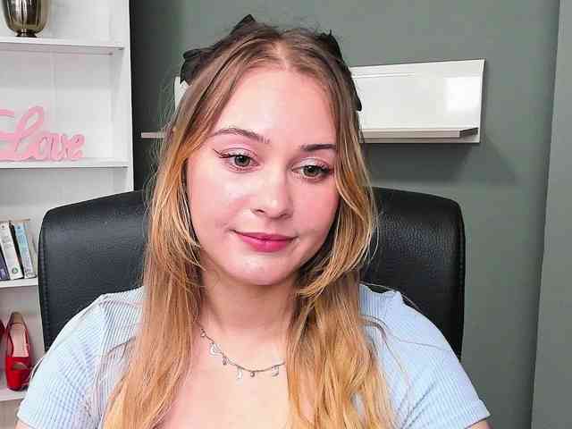 PERFECTvaleria webcam