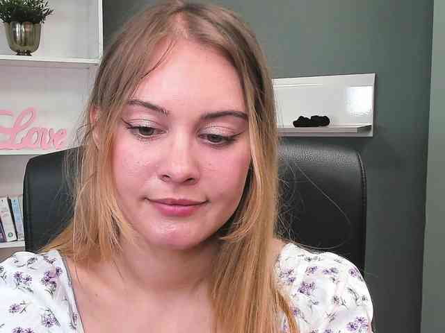 PERFECTvaleria webcam