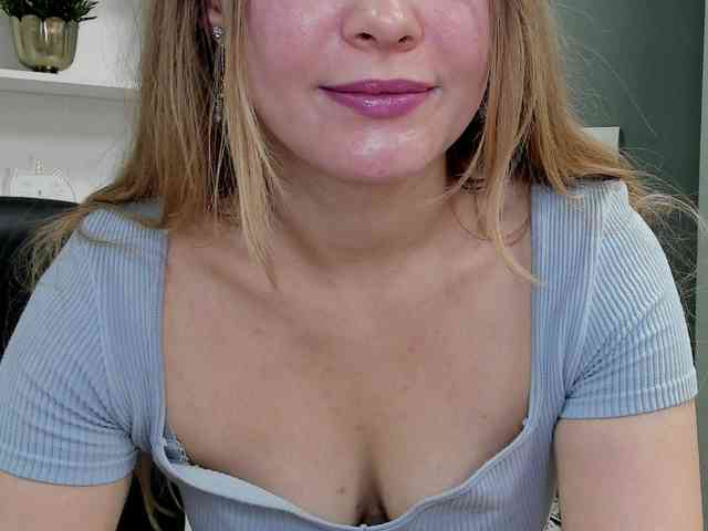 PERFECTvaleria webcam