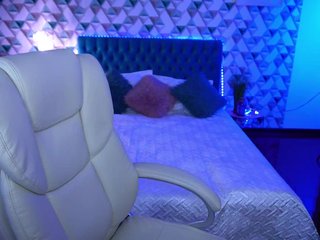 AmellyWhite Porn Show