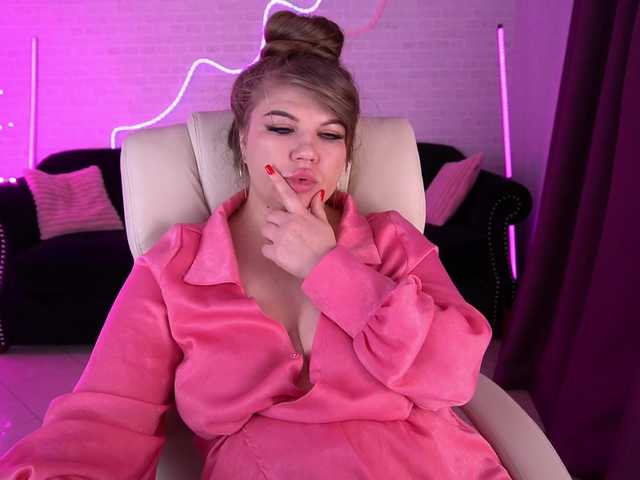 AlishaMalinka's BongaCams show and profile