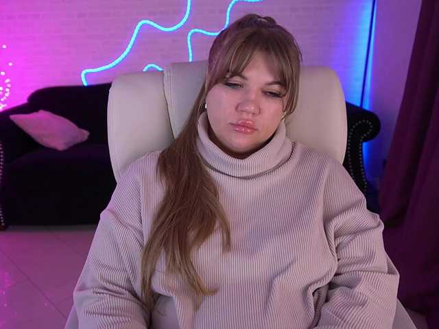 AlishaMalinka's BongaCams show and profile