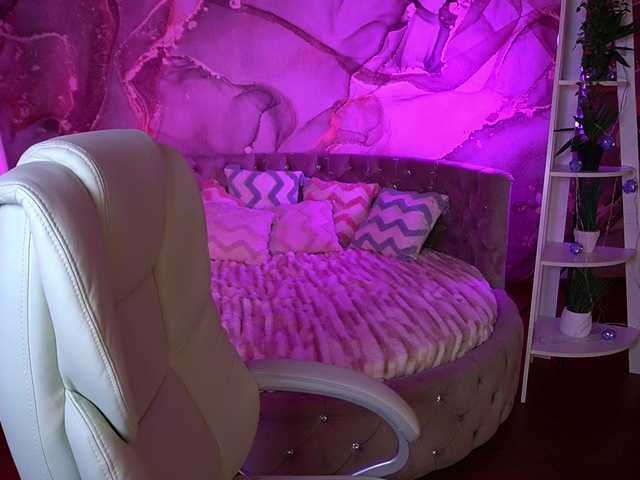 AlishaMalinka's BongaCams show and profile