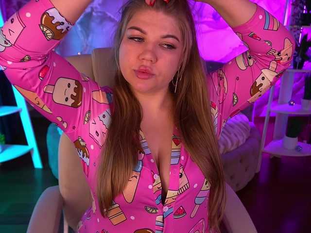 AlishaMalinka's BongaCams show and profile