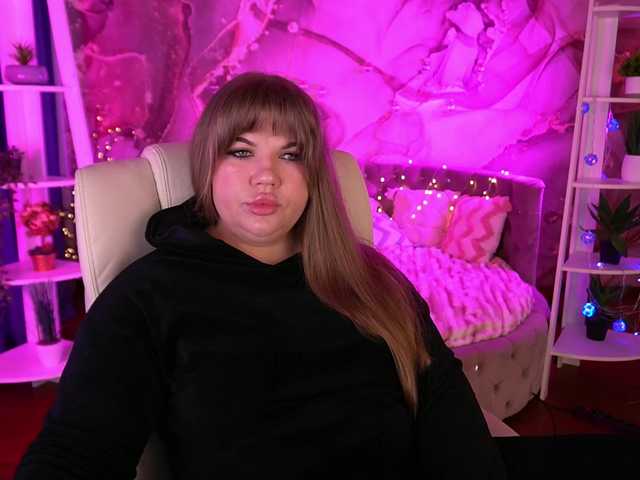 AlishaMalinka's BongaCams show and profile