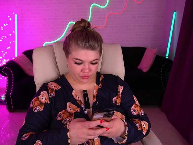 AlishaMalinka's BongaCams show and profile