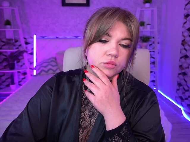 AlishaMalinka's BongaCams show and profile