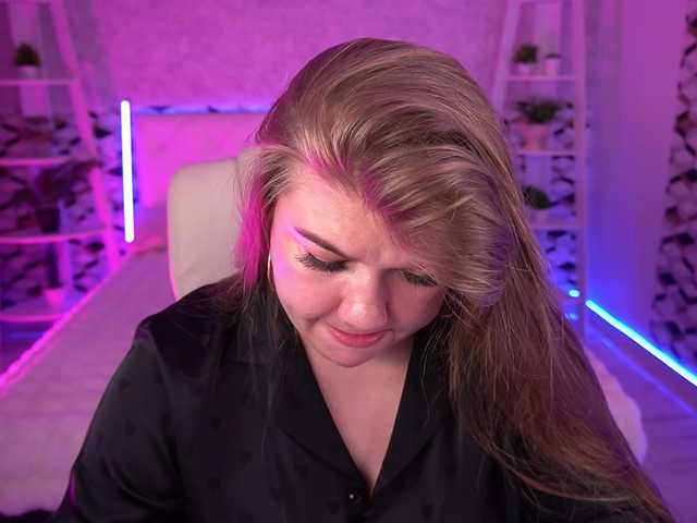 AlishaMalinka's BongaCams show and profile