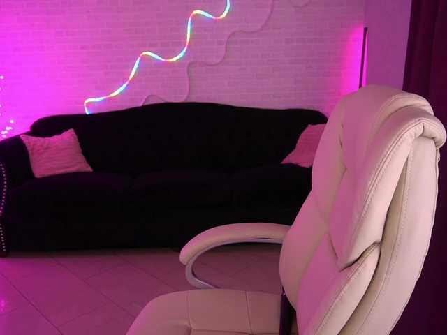 AlishaMalinka's BongaCams show and profile