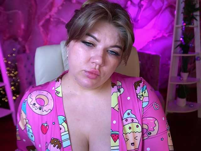AlishaMalinka's BongaCams show and profile