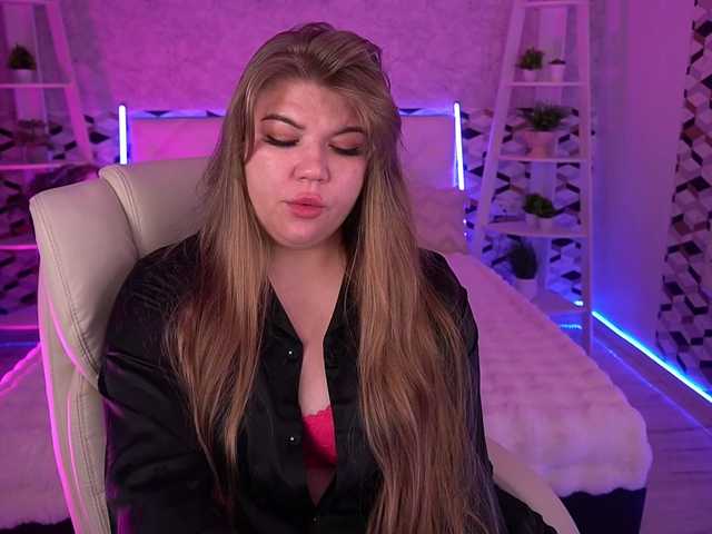 AlishaMalinka's BongaCams show and profile