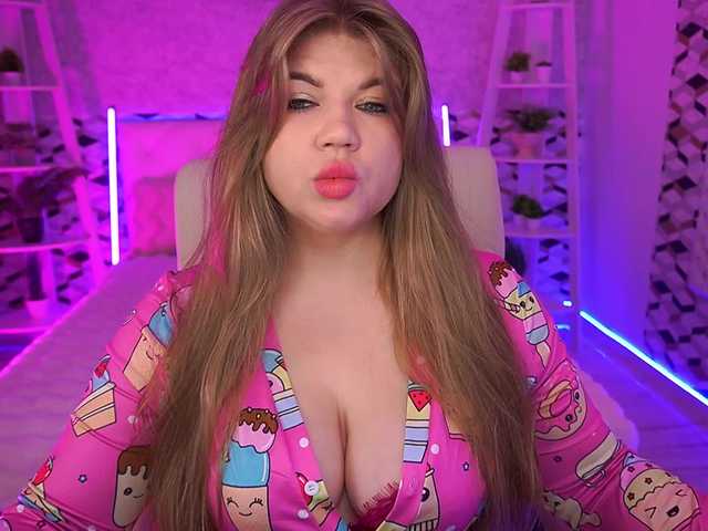 AlishaMalinka's BongaCams show and profile