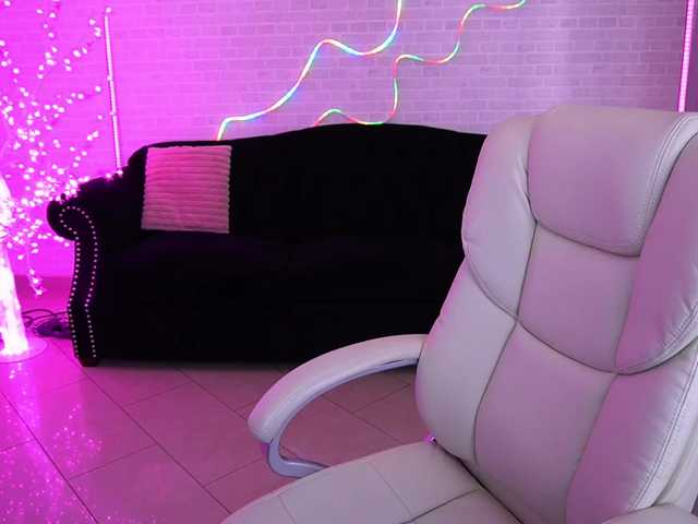 AlishaMalinka's BongaCams show and profile