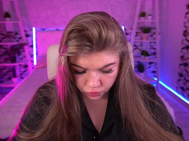 AlishaMalinka's BongaCams show and profile