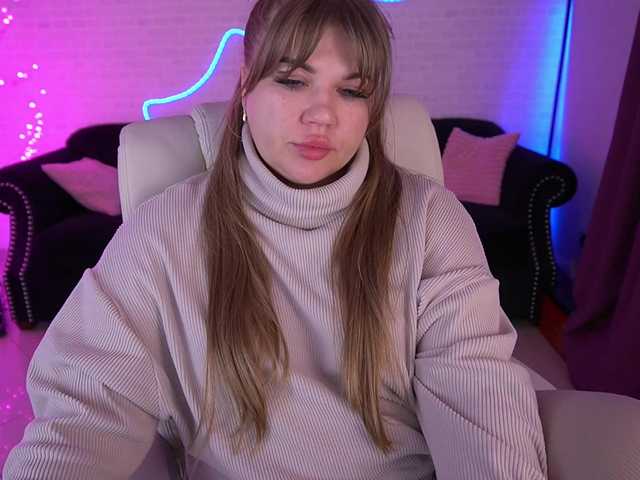 AlishaMalinka's BongaCams show and profile