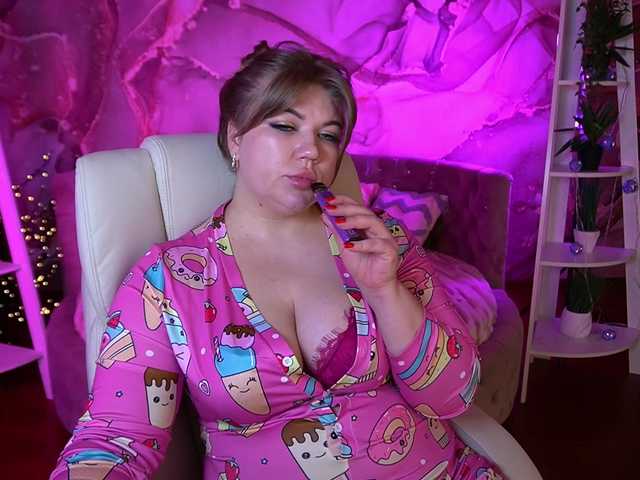 AlishaMalinka live cam profile