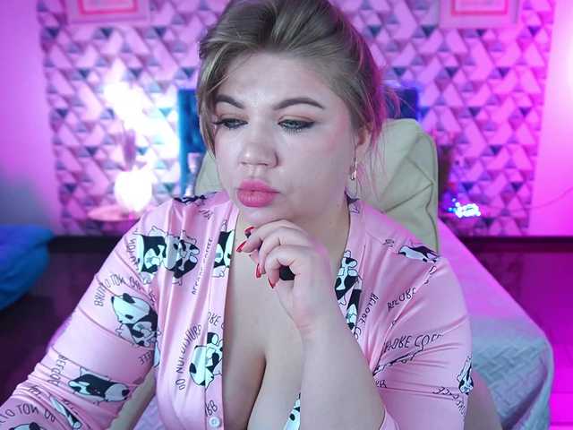 AlishaMalinka's BongaCams show and profile