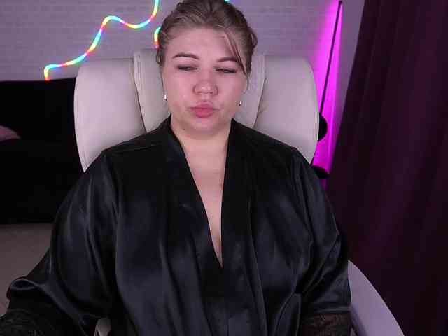 AlishaMalinka AlishaMalinka