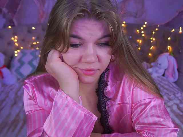 AmellyWhite webcam