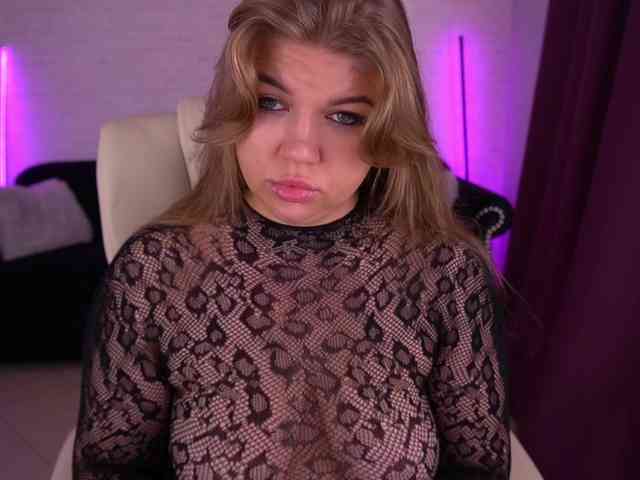 AmellyWhite webcam