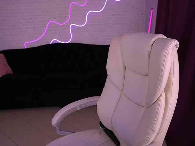 AlishaMalinka AlishaMalinka