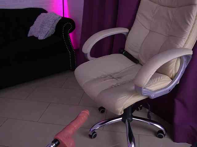 AmellyWhite webcam