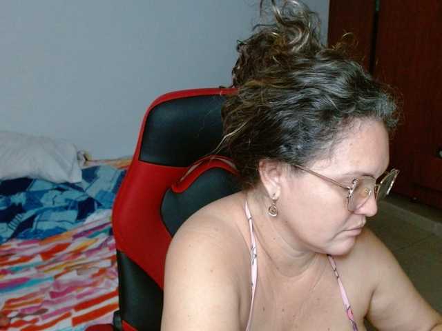 helenca1980's BongaCams show and profile