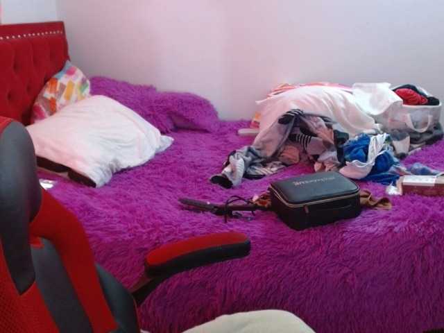 helenca1980's BongaCams show and profile