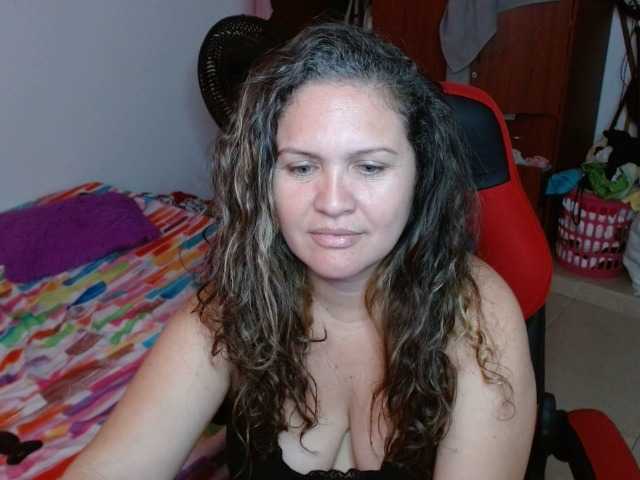 helenca1980's BongaCams show and profile