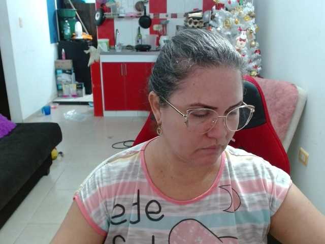 helenca1980's BongaCams show and profile