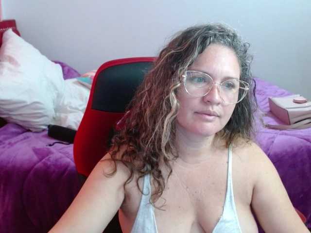helenca1980's BongaCams show and profile