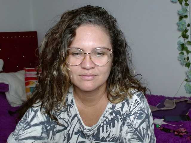 helenca1980's BongaCams show and profile