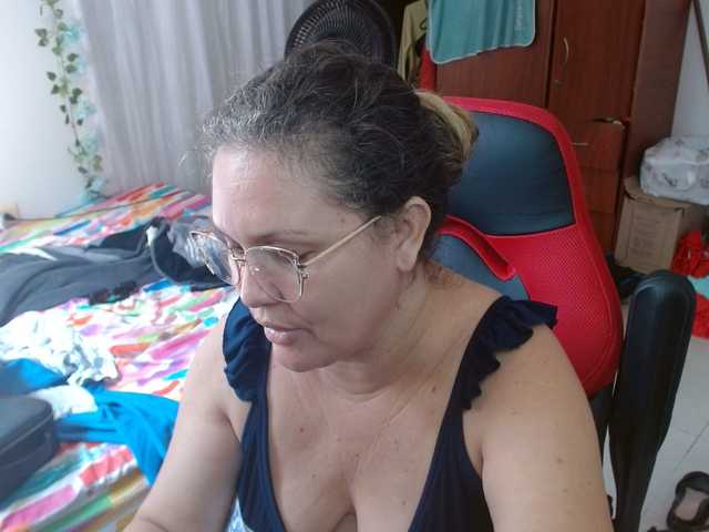 helenca1980's BongaCams show and profile