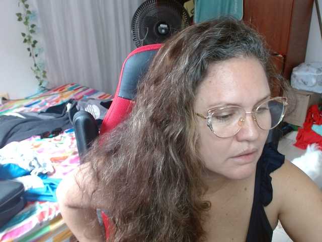 helenca1980's BongaCams show and profile