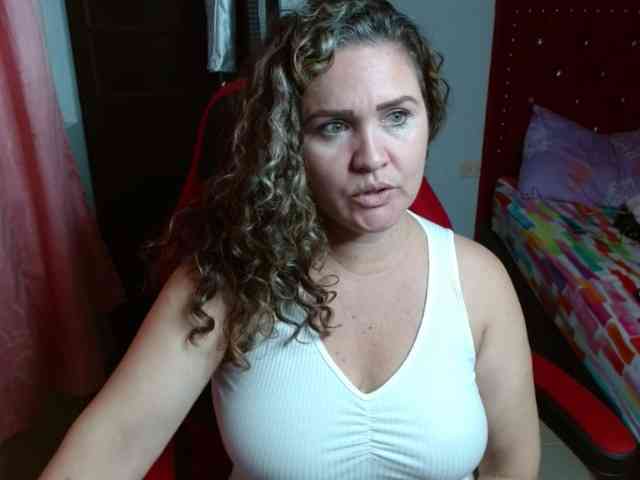 helenca1980 webcam