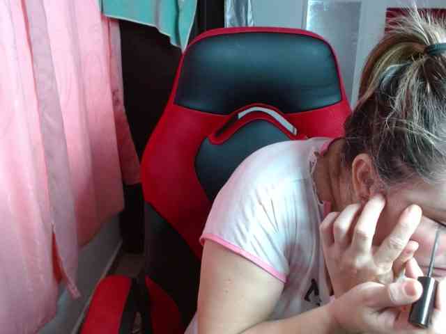 helenca1980 webcam