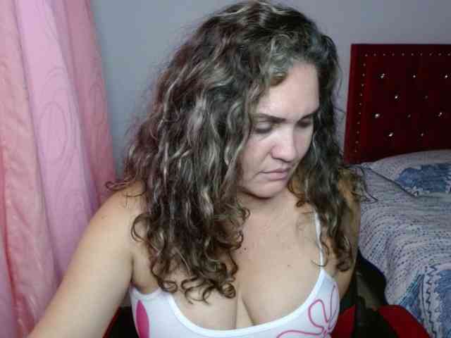 helenca1980 webcam