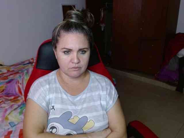 helenca1980 webcam