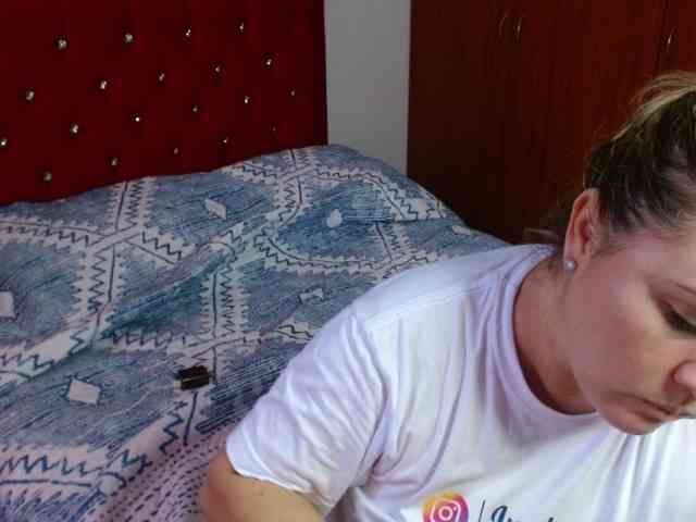 helenca1980 webcam