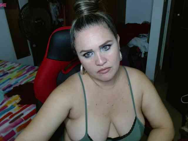 helenca1980 webcam