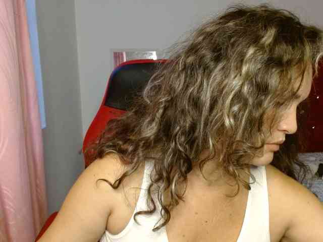 helenca1980 webcam