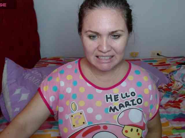 helenca1980 webcam