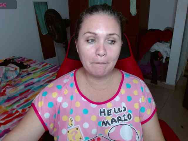 helenca1980 webcam