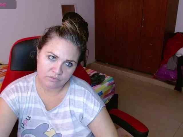 helenca1980 webcam