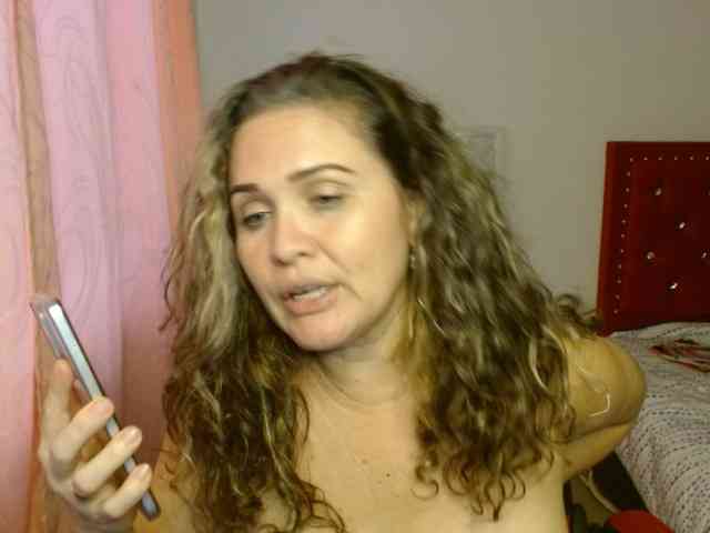 helenca1980 webcam