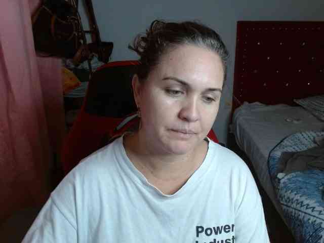 helenca1980 webcam