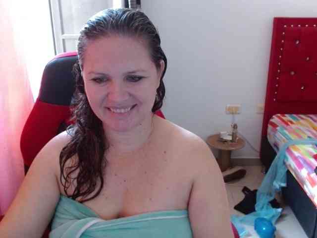 helenca1980 webcam
