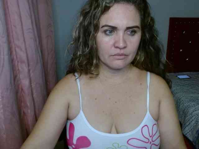 helenca1980 webcam